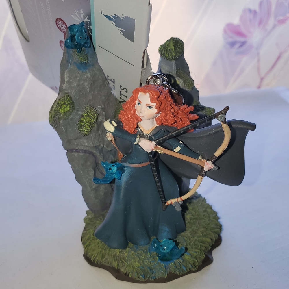 Disney Princess Merida Fairytale Moments Sketchbook Ornament pixar Brave New